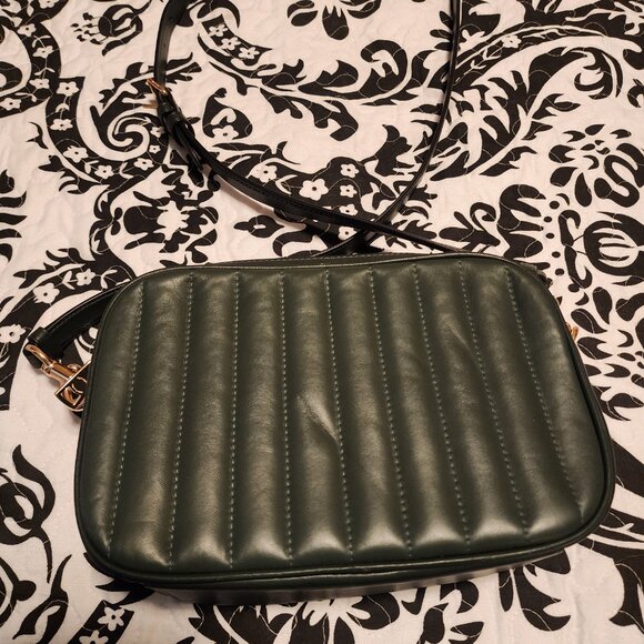 Coach Quilted Jes C1569 Crossbody - Picture 3 of 6